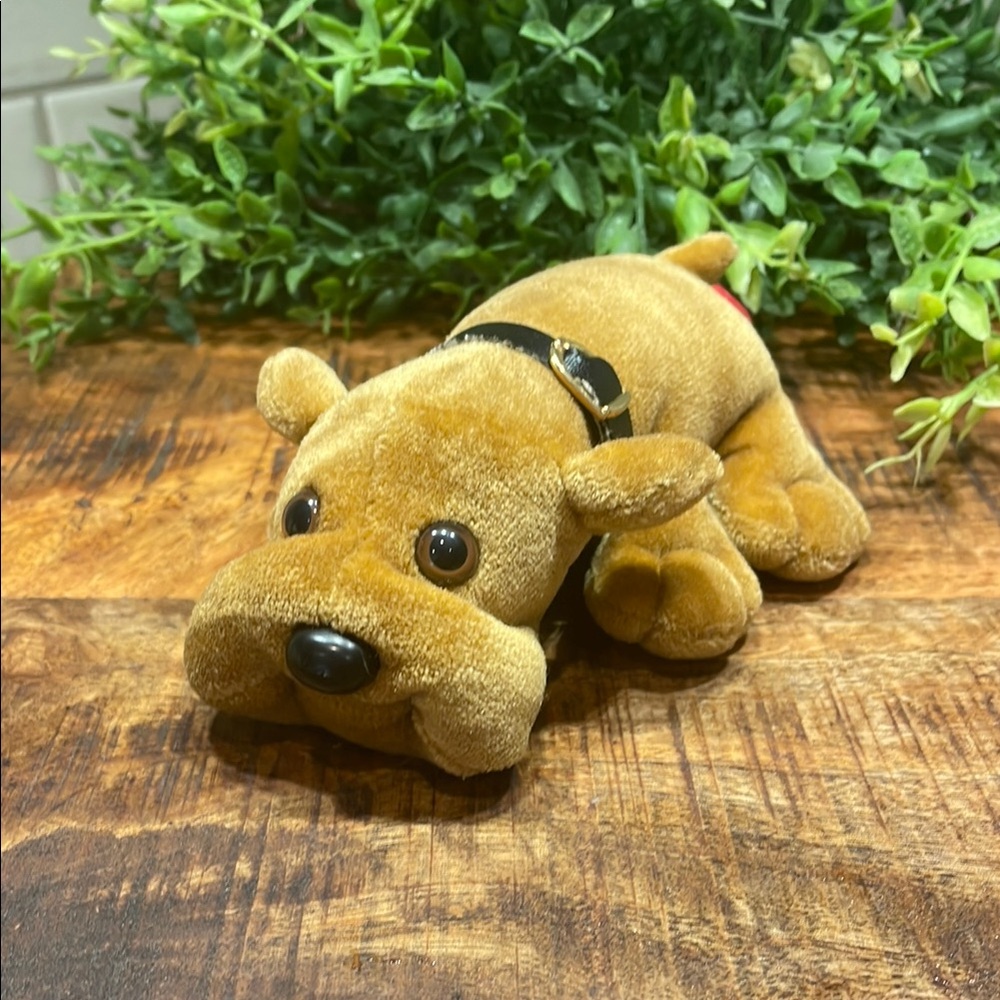 Kennel Kuddlees By Tara Toy Corp. Caramel Color Vintage Toy From The 80’s.